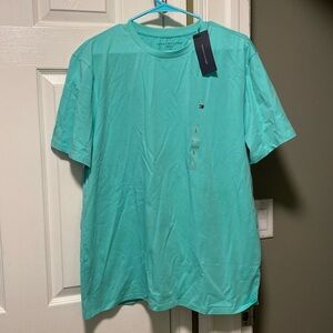 Mens Tommy Hilfiger T-shirt Size Large BNWT